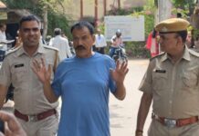 अजमेर में खाकी शर्मसार: अवैध हुक्का बार छापे में गिरफ्तार ASI बोला- ‘लॉरेंस जैसी फोटो लेना’, एसपी ने किया सस्पेंड