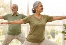 योगाभ्यास बुजुर्गों में गिरने के जोखिम को करता है कम