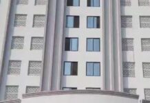 73 करोड़ की नई बिल्डिंग में लिफ्ट फेल, कर्मचारी 30 मिनट तक फंसे रहे