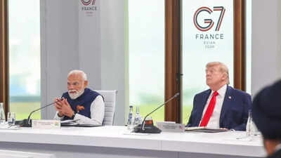 modi-at-g7-summit-france.jpg