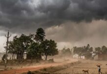 प्री-मानसून ने पकड़ी रफ्तार, कई शहरों में 70 Kmph की आंधी, बारिश का अलर्ट जारी