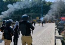लंदन में पीओके समर्थकों का प्रदर्शन, आजादी के नारों से माहौल गर्म