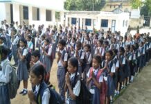 RSS शाखा जैसा माहौल बनाने का आरोप, कांग्रेस ने सरकार को घेरा