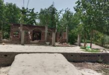 सीतापुर में अतिक्रमण हटाओ अभियान तेज, मस्जिद पर चली प्रशासन की कार्रवाई