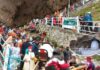 बाबा अमरनाथ के दर्शन को उमड़ा आस्था का सैलाब, पवित्र गुफा की ओर बढ़े श्रद्धालु