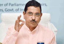 21 करोड़ के मालिक हैं नए शिक्षा मंत्री, पर कार नहीं उनके पास