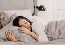 धर्म ग्रंथों में सोने को लेकर भी हैं नियम