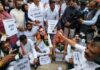 कांग्रेस का संसद परिसर में हंगामा, किसान और UCC को लेकर सरकार पर हमला
