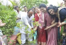 जनता की सेवा और दीन-दुखियों की सहायता ही जनप्रतिनिधि का वास्तविक धर्म : राज्यमंत्री गौर
