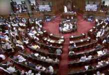 इस्तीफे की मांग पर विपक्ष अडिग, सरकार ने दी चर्चा की चुनौती