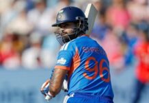 IND vs ENG: श्रेयस अय्यर का रिकॉर्डतोड़ प्रदर्शन, अर्धशतक के साथ किया बड़ा कारनामा