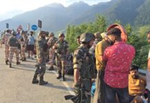 अमरनाथ यात्रा के दौरान हादसा, गांदरबल में अनियंत्रित होकर खाई में गिरी बस; 30 लोग घायल
