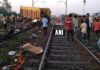 ट्रेन लेट हुई तो यात्रियों का फूटा गुस्सा, झाबुआ में रेलवे ट्रैक पर दिया धरना