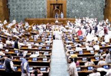 संसद में नीट पर संग्राम जारी, विपक्ष के विरोध के बीच दोनों सदनों में हंगामा