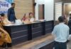 मां को झूठे मुकदमे में फंसाकर जेल भेजने का आरोप, बेटियों की शिकायत पर महिला आयोग सख्त