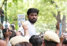 क्या सरकार और कॉकरोच जनता पार्टी के बीच हुई बातचीत? संसद मार्च से पहले दावे ने बढ़ाई हलचल