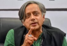 शशि थरूर ने सरकार को घेरा, संसद में हंगामे और लाठीचार्ज को लेकर साधा निशाना