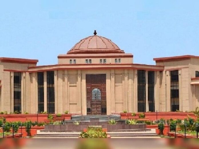 bilaspur-high-court1584422692_16.jpg