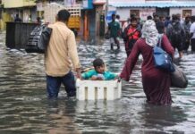 बारिश बनी आफत: देश के बड़े शहरों में जलभराव से जनजीवन बेहाल