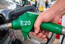 E20 पेट्रोल से इंजन खराब होने का दावा कितना सही? सरकार ने 5 सवालों में दिया जवाब