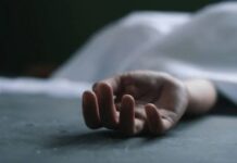 ओवरब्रिज अंडरपास के नीचे बैठा था दिव्यांग, तेज रफ्तार कार बनी मौत की वजह