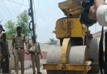 दतिया उपचुनाव के बीच पुलिस का ऑपरेशन, अवैध हथियारों के ठिकानों पर चला बुलडोजर