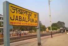 मॉनसून की मार से रेल यातायात प्रभावित, गुजरात में कई गाड़ियां देरी से चल रहीं