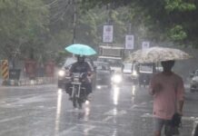 MP में मौसम ने ली करवट, 3 एक्टिव मानसूनी सिस्टम से 12 जिलों में भारी बारिश की चेतावनी