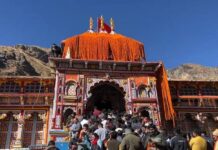 बदरीनाथ चढ़ावा विवाद पर सियासत गरम, कांग्रेस ने सत्याग्रह का किया ऐलान