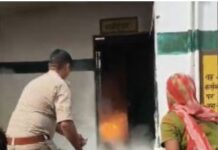 स्कूल में आग से टला बड़ा हादसा, 20 बच्चों को सुरक्षित बचाने में सिपाहियों ने निभाई अहम भूमिका