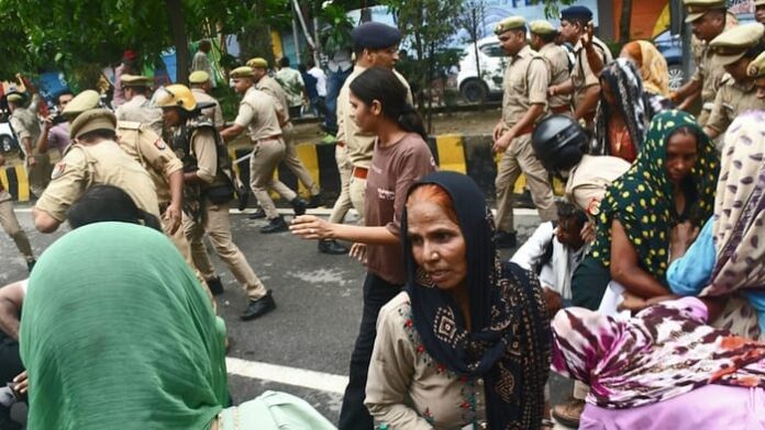 meerut-murder-case_d4aadd8d602de.jpg