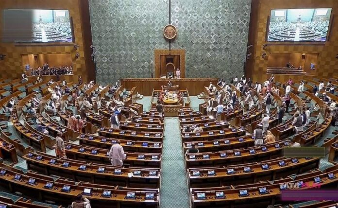 u98h03q8_lok-sabha-_625x300_18_D.jpg