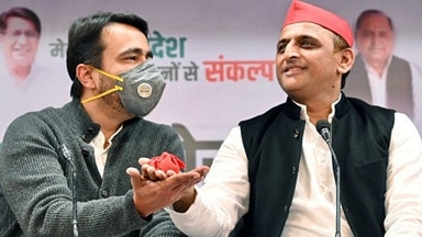 up_opinion_poll_if_akhilesh_yada_1.jpg