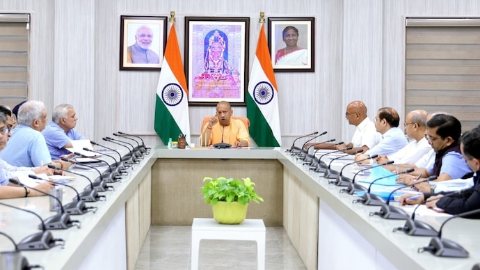 yogi-government-will-do-recruitm.jpg