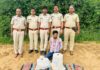 लूट के 46 लाख प्लास्टिक की बाल्टी में छिपाए, पुलिस ने दो आरोपियों को पकड़ा