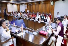 प्रदेश के इंफ्रॉस्ट्रक्चर, स्वास्थ्य, सायबर सुरक्षा और सामाजिक कल्याण को गति देने के लिए 10 हजार 630 करोड़ रूपये की स्वीकृति
