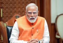 प्रतिकूल परिस्थितियों में भी अडिग रहें: पीएम मोदी ने प्रेरक संदेश से किया प्रेरित