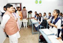 मन में उठने वाले प्रश्नों और जिज्ञासाओं को नहीं रोके, बल्कि चर्चा कर उत्तर पाये : मुख्यमंत्री डॉ. यादव