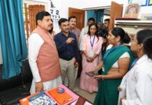 मुख्यमंत्री डॉ. यादव ने उप स्वास्थ्य केन्द्र तलून का किया निरीक्षण