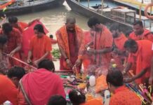 सांसद नहीं, विधायक बने कांवड़िया! 400 किलोमीटर की पैदल यात्रा पर निकले रामकुमार टोप्पो