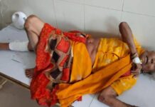 80 साल की बुजुर्ग पर अत्याचार का आरोप, जमीन के विवाद में हाथ-पैर बांधकर रखा