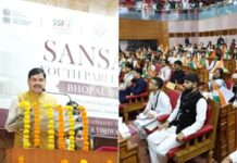 यूथ पार्लियामेंट में गरमाई सियासत, CM मोहन यादव बोले- छात्रों के मुद्दे पर राजनीति कर रहे राहुल गांधी