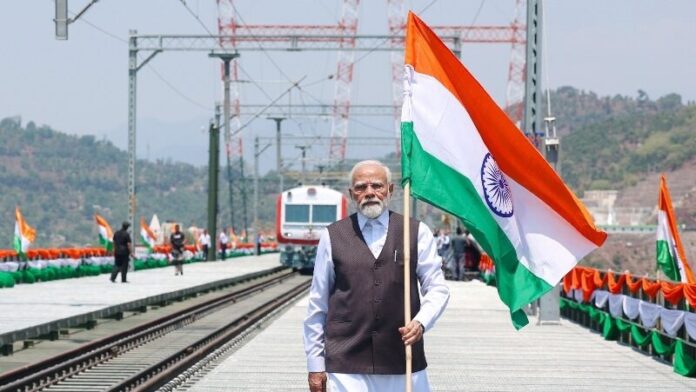 Narendra-Modi-at-chenab-Bridge-2.jpg