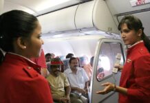 फुकेट-दिल्ली फ्लाइट में टर्बुलेंस का खौफ, मंत्री नायडू बोले- क्रू मेंबर्स भी हुए घायल