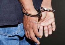 सिलतरा पुलिस की बड़ी सफलता, 8 साल से फरार आरोपी को दो मामलों में पकड़ा