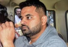 प्रज्वल रेवन्ना की मुश्किलें बढ़ीं, जेल रेड में फोन और वीडियो मिलने से मचा हड़कंप