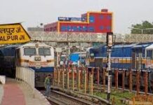 इमरजेंसी में राहत ट्रेन बनी बेबस, बीच रास्ते इंजन ने दिया जवाब
