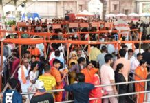 सावन में काशी विश्वनाथ धाम में रिकॉर्ड भीड़, 53 लाख से ज्यादा भक्तों ने टेका माथा