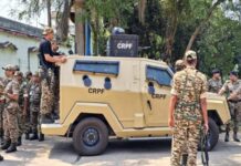 आत्महत्या रोकने की पहल पर CRPF से सवाल, क्या जवानों की आवाज भी समूह में होनी चाहिए?