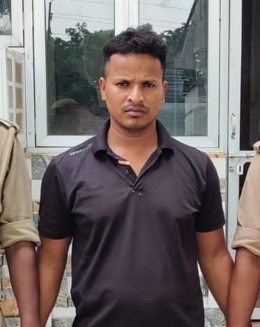 nakal-mafaya-garaha-ka-sathasaya.jpg